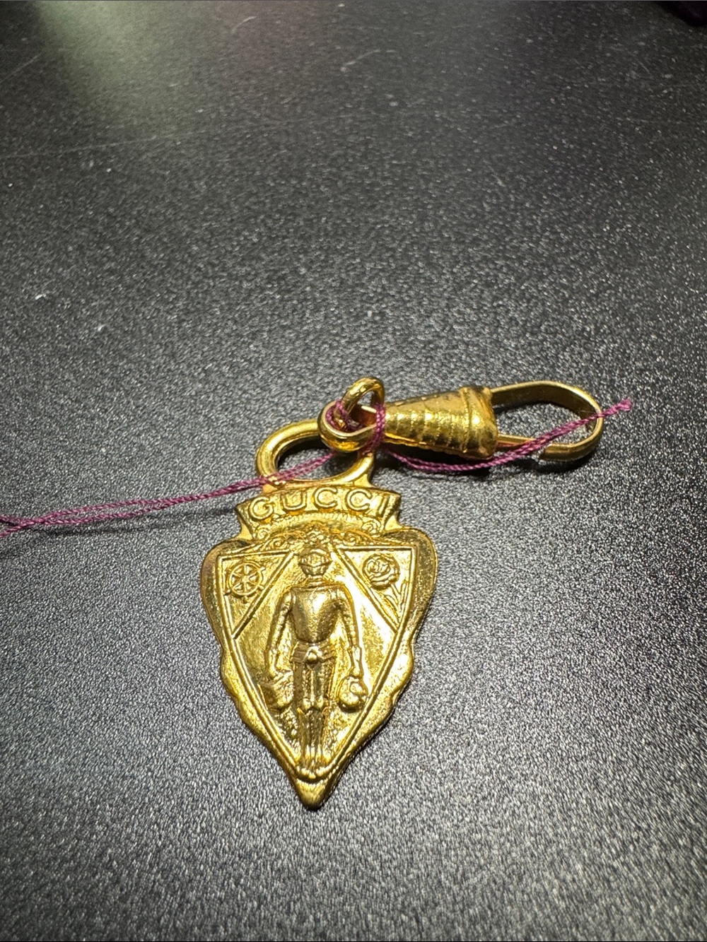 VTG Gucci Gold Shield Emblem Key & Card Holder Charm